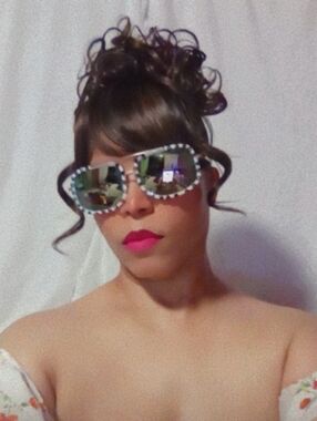(NEW!)Cute White! Mirror Shades w/ Emerald Crystals!